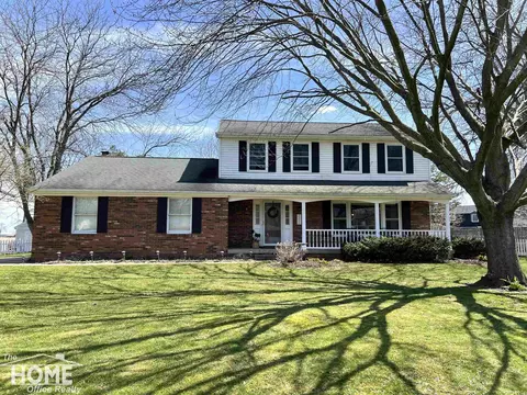 2336 Briarwood, Owosso, MI 48867