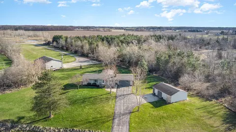4890 Curve, Freeland, MI 48623