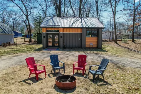 69326946 Railroad, Harrison, MI 48625