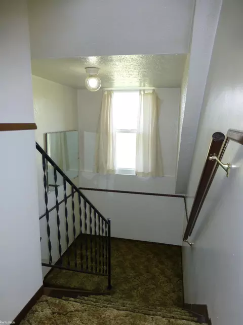 Entry Way - 9880 Puttygut, Casco, MI 48064 photo 3 of 4
