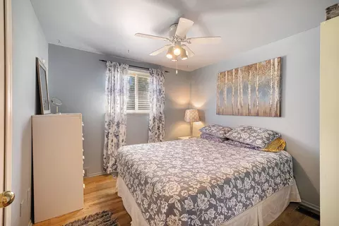 Bedroom - 421 Old Ml, Flushing, MI 48433 photo 4 of 4