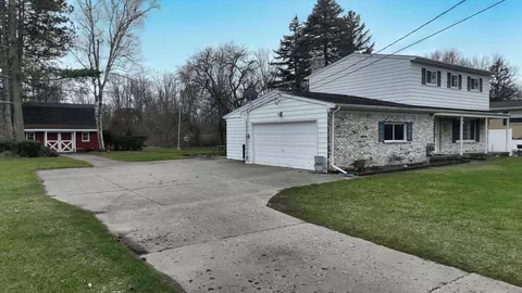 Exterior - 6283 Kelly, Flushing, MI 48433 photo 11 of 16