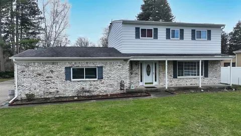 Exterior - 6283 Kelly, Flushing, MI 48433 photo 3 of 16