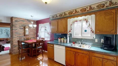 Kitchen - 6283 Kelly, Flushing, MI 48433 photo 1 of 5