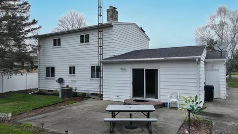 Exterior - 6283 Kelly, Flushing, MI 48433 photo 14 of 16