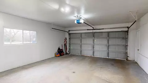 Exterior - 6283 Kelly, Flushing, MI 48433 photo 5 of 16