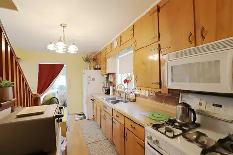 Kitchen - 7461 N State, Davison, MI 48423 photo 4 of 5