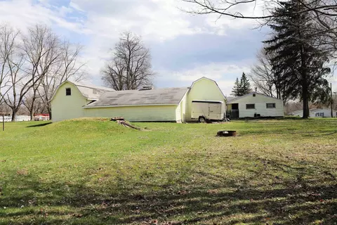 Exterior - 7461 N State, Davison, MI 48423 photo 14 of 18