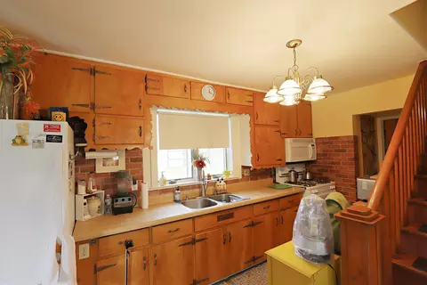 Kitchen - 7461 N State, Davison, MI 48423 photo 5 of 5