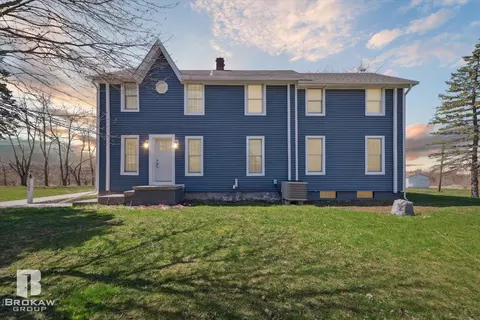 2202 S Washburn, Davison, MI 48423