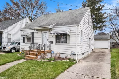 Exterior - 2836 Berkley, Flint, MI 48504 photo 4 of 6