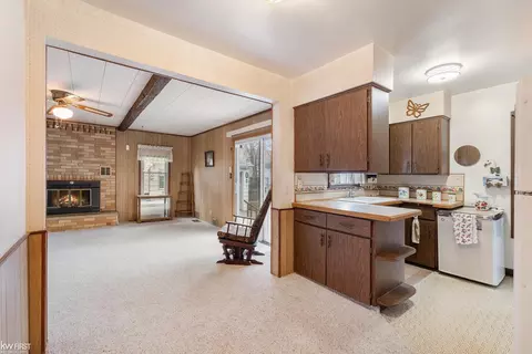Bath - 2836 Berkley, Flint, MI 48504 photo 1 of 2