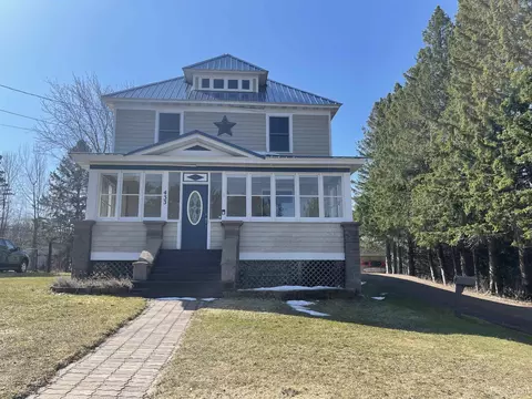 433 Lake, Ironwood, MI 49938