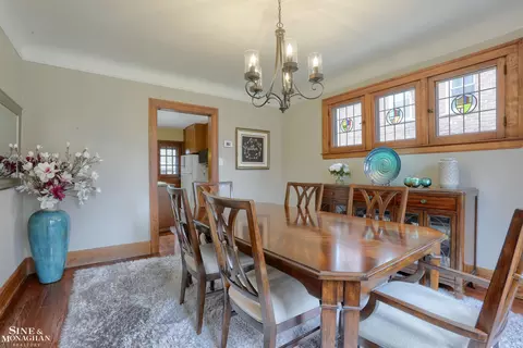 Dining - 877 Lakepointe, Grosse Pointe Park, MI 48230 photo 2 of 2