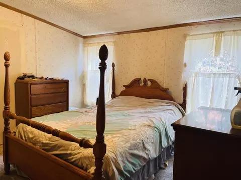 Bedroom - 5120 Peyton Pkwy, Harrison, MI 48625 photo 3 of 5