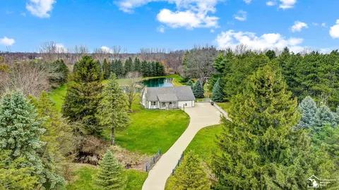 17786 Lulu, Petersburg, MI 49270
