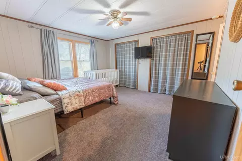 Bedroom - 14 Maple Vw, Gladstone, MI 49837 photo 1 of 5