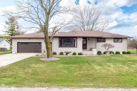 4521 Val, Auburn, MI 48611