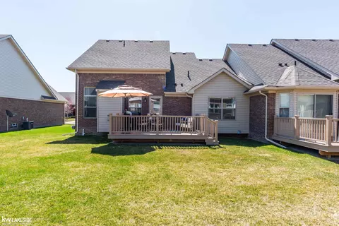Exterior - 20905 Knobs Holw, Macomb, MI 48044 photo 7 of 9