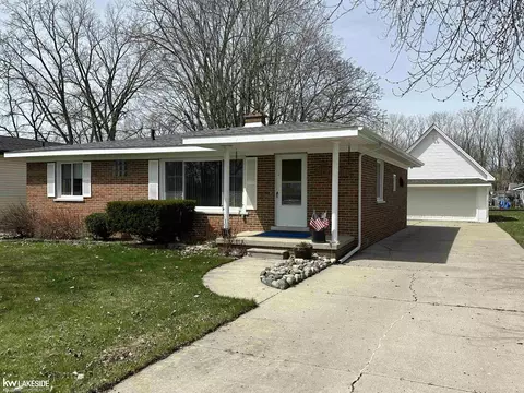 5316 Pointe, East China, MI 48054