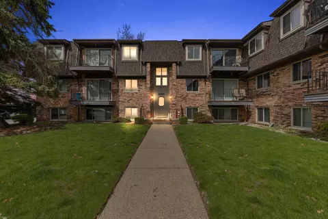 442 Riviera, Saint Clair Shores, MI 48080