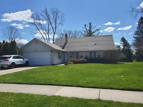 2326 London, Troy, MI 48085
