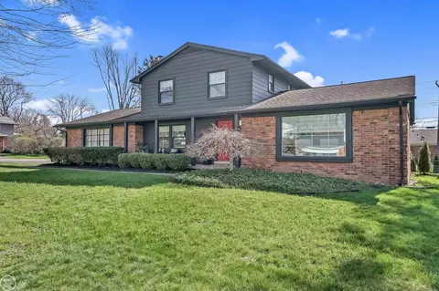 6903 Cathedral, Bloomfield Hills, MI 48301