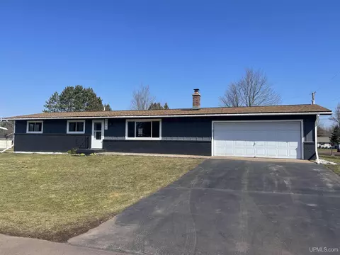 1160 Leonard, Ironwood, MI 49938