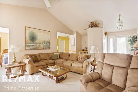 Living - 4125 Wicker, Clio, MI 48420 photo 6 of 11