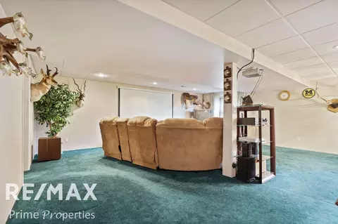 Living - 4125 Wicker, Clio, MI 48420 photo 8 of 11