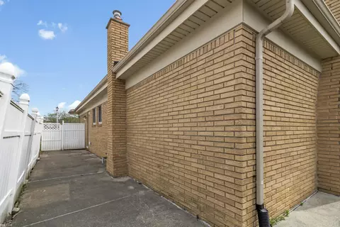 Exterior - 30211 Freda, Warren, MI 48093 photo 5 of 11