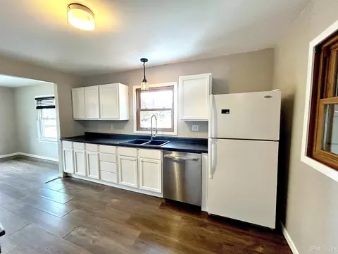 Kitchen - 1800 Cindy, Ishpeming, MI 49849 photo 2 of 4