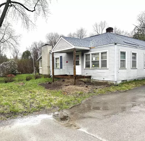 1287 Rochester Rd, Leonard, MI 48367