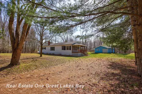 1707 W Bliss, Caro, MI 48723