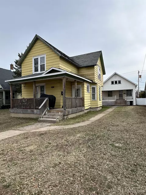 212 N 214 N 13th, Escanaba, MI 49829