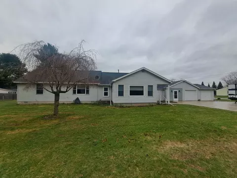 710 E Michigan, Farwell, MI 48622
