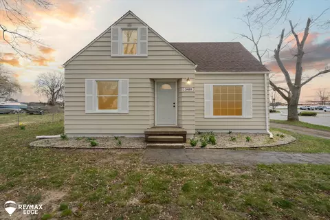 3489 Camden, Burton, MI 48529