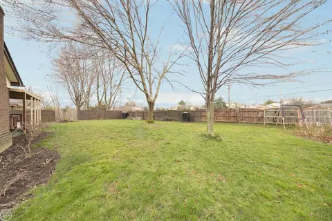 Exterior - 46765 Peach Grv, Macomb, MI 48044 photo 11 of 14