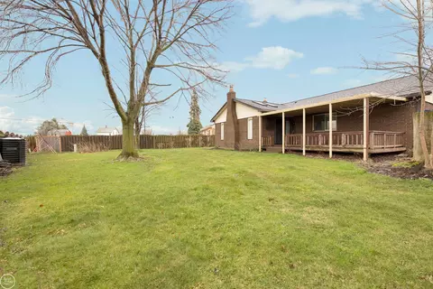 Exterior - 46765 Peach Grv, Macomb, MI 48044 photo 9 of 14