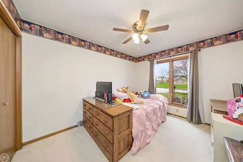 Bedroom - 46765 Peach Grv, Macomb, MI 48044 photo 8 of 9