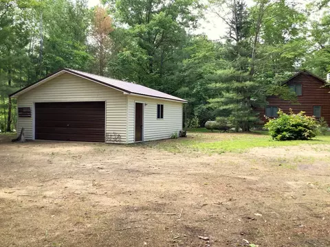 1138 Rivers Ter, Gladwin, MI 48624 photo 7
