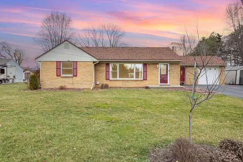 2576 Shattuck, Saginaw, MI 48603