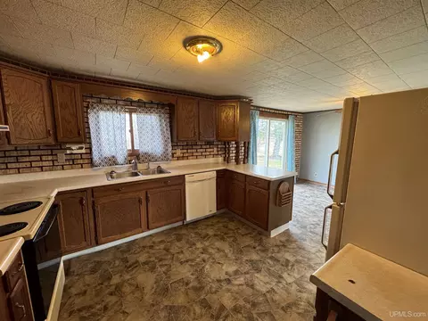 Kitchen - 3830 Marpe, Quinnesec, MI 49876 photo 2 of 2
