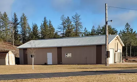 Exterior - 615 North Cp, Ishpeming, MI 49849 photo 2 of 15