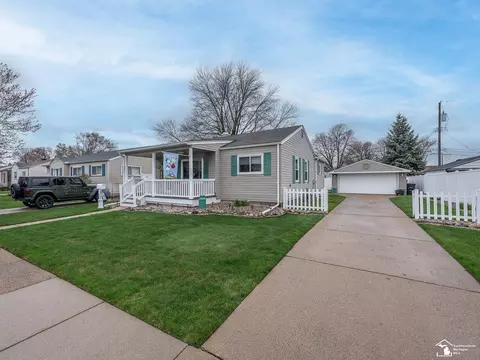 7168 Clippert, Taylor, MI 48180