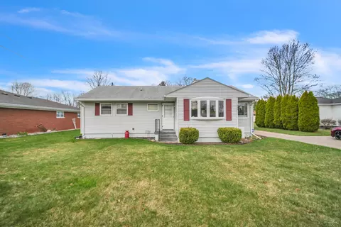 1879 Hemmeter, Saginaw, MI 48638