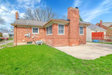 Exterior - 1635 Aline, Grosse Pointe Woods, MI 48236 photo 8 of 13