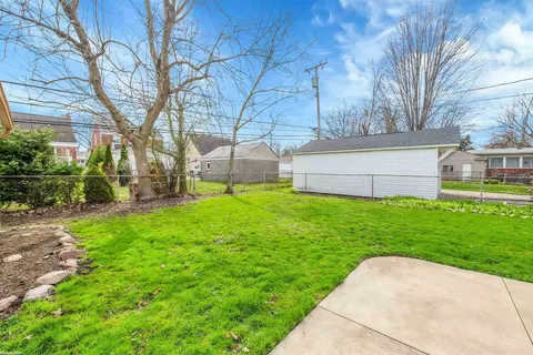 Exterior - 1635 Aline, Grosse Pointe Woods, MI 48236 photo 11 of 13