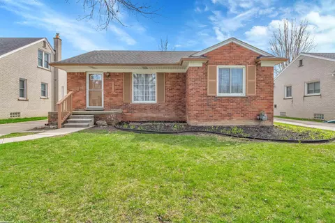 1635 Aline, Grosse Pointe Woods, MI 48236