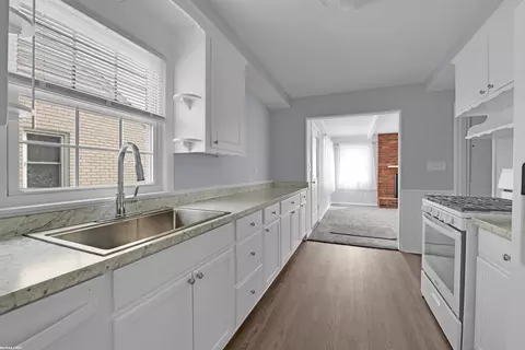 Kitchen - 1635 Aline, Grosse Pointe Woods, MI 48236 photo 1 of 2